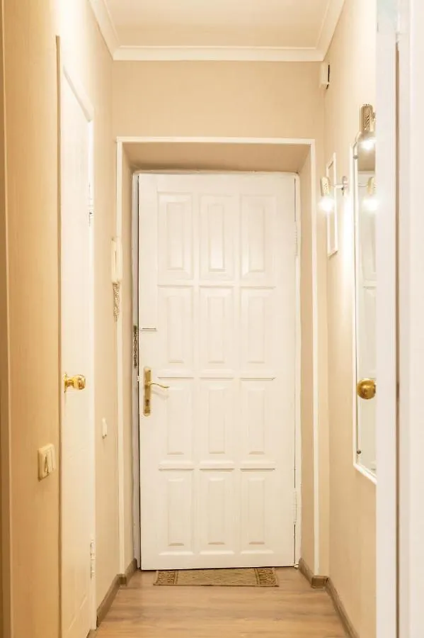 Бульвар Леси Украинки 10 Kyiv Apartment